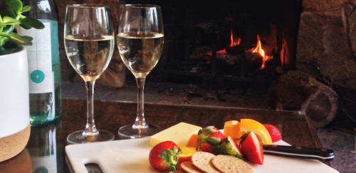 Cottage dining - A Country House